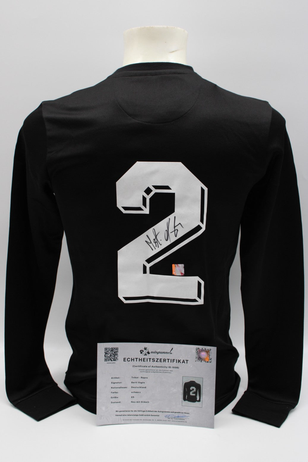 Deutschland Trikot Berti Vogts signiert Autogramm zertifiziert XS