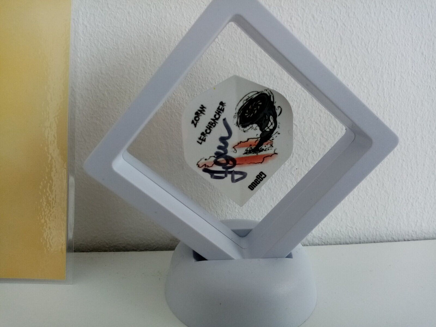 Dartflight Zoran Lerchbacher signiert Darts COA Neu Flight