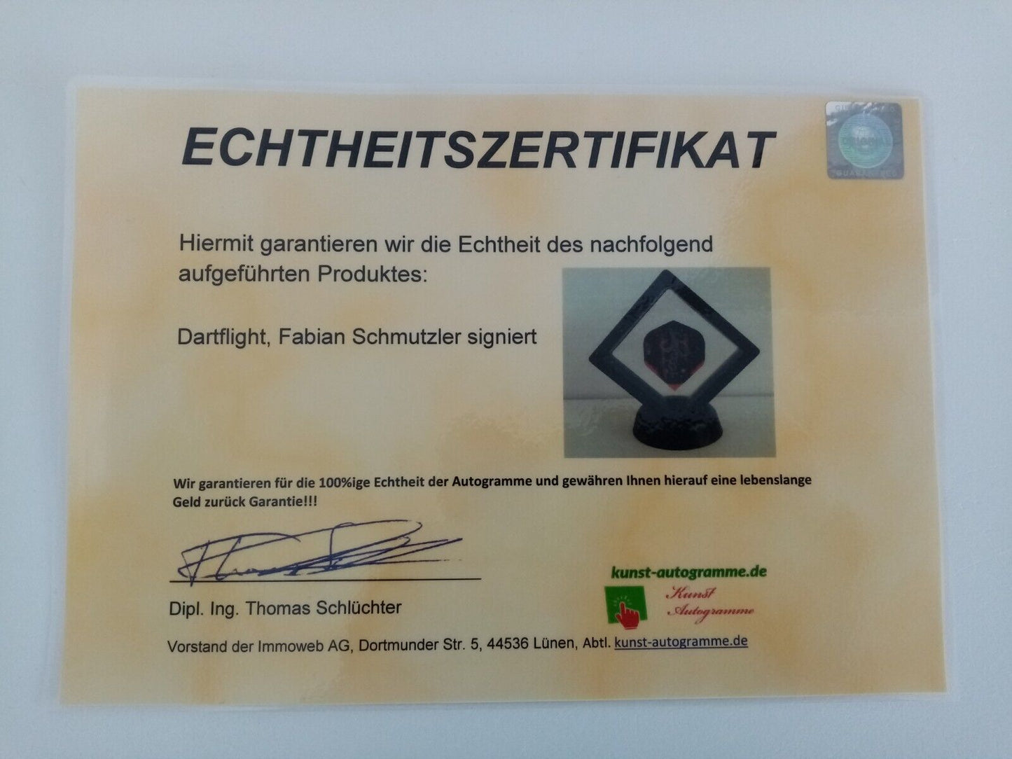 Dartflight Fabian Schmutzler signiert Darts COA Neu Flight