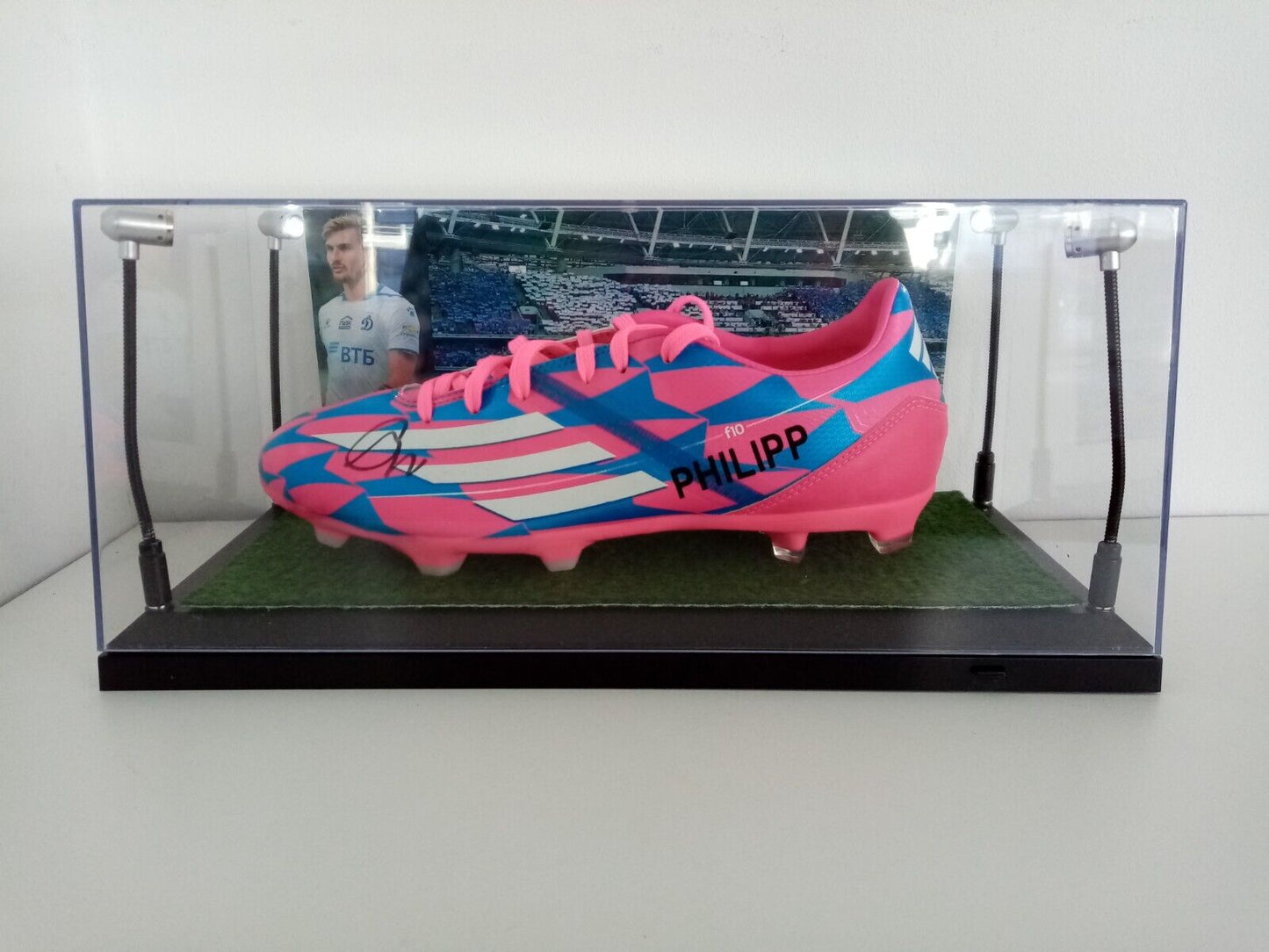 Football shoe Maximilian Philipp signs lighting dynamo moscow adidas new