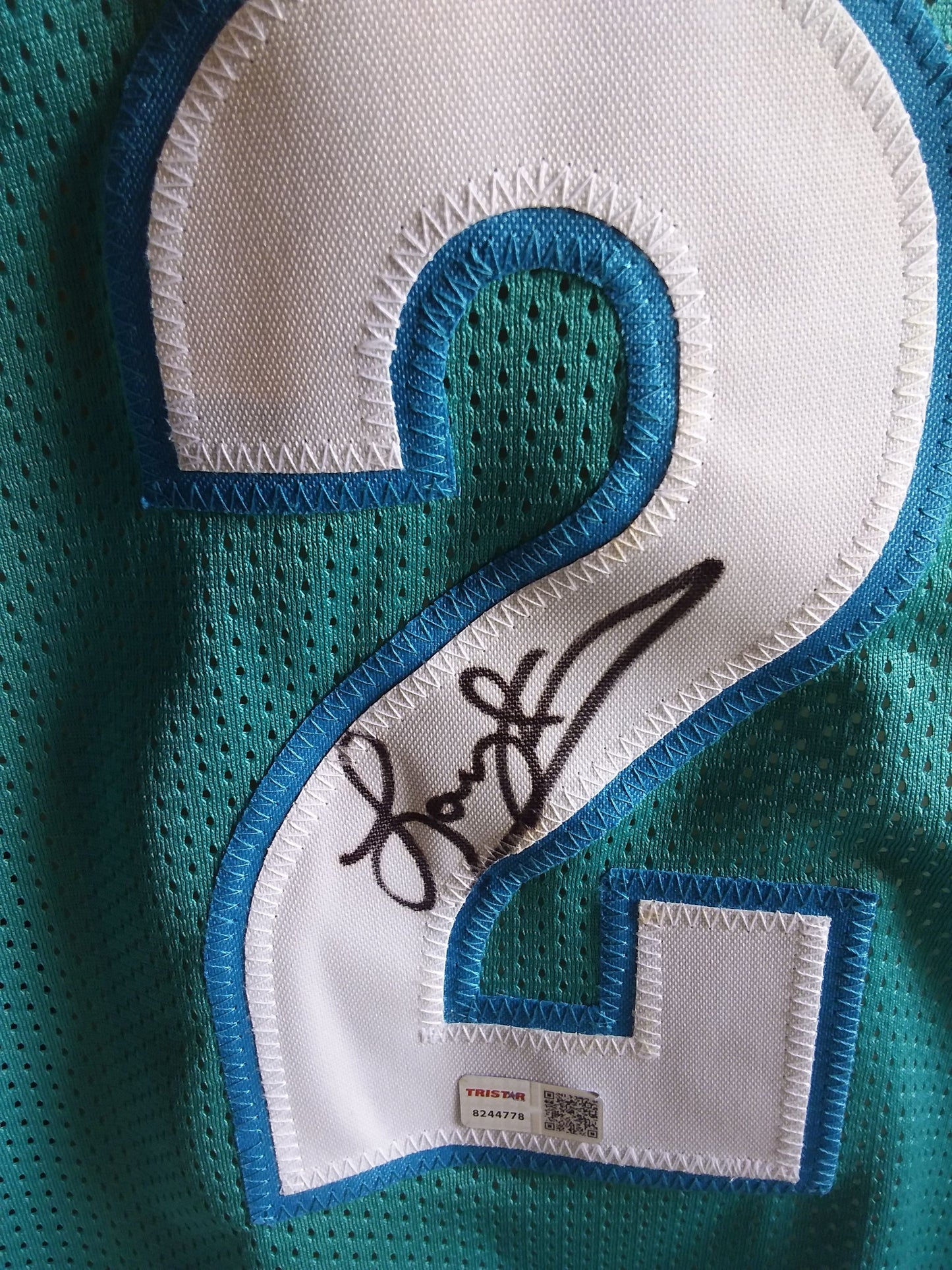 Basketball Trikot Larry Johnson signiert NBA Neu Charlotte USA COA XL