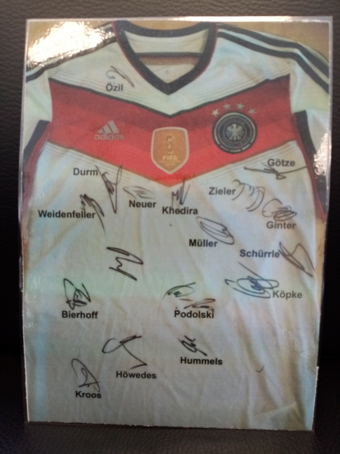 DFB Trikot WM 2014 Teamsigniert im Rahmen Weltmeister Fußball Adidas COA Neu L