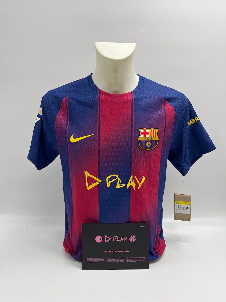 Limitiertes Barcelona x Play Trikot Ed Sheeran S 318/1899