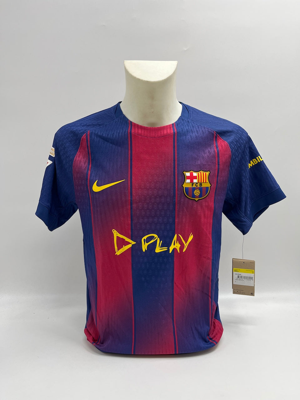 Limitiertes Barcelona x Play Trikot Ed Sheeran S 318/1899