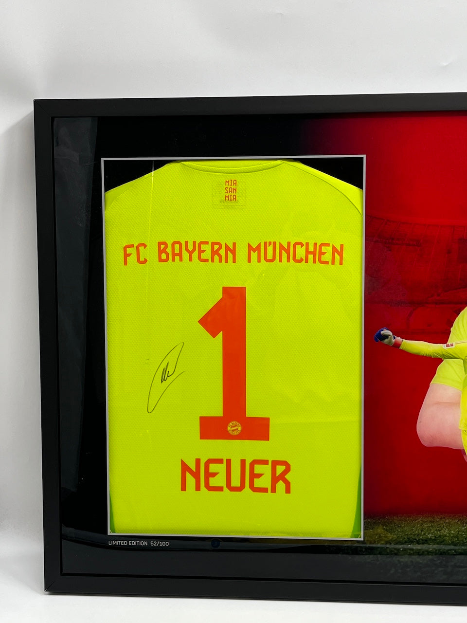 Bayern München Trikot Manuel Neuer signiert im Rahmen COA Adidas 52/100