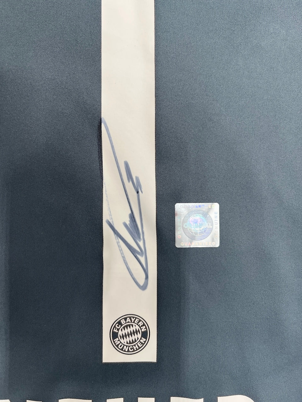 Bayern München Trikot Manuel Neuer signiert im Rahmen COA Adidas neu 140