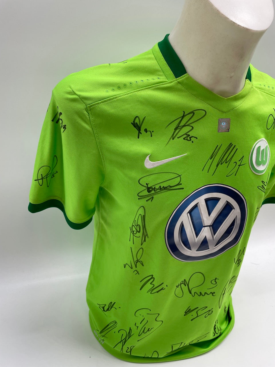 VFL Wolfsburg Trikot 2016/2017 Teamsigniert Wölfe Autogramm Nike S