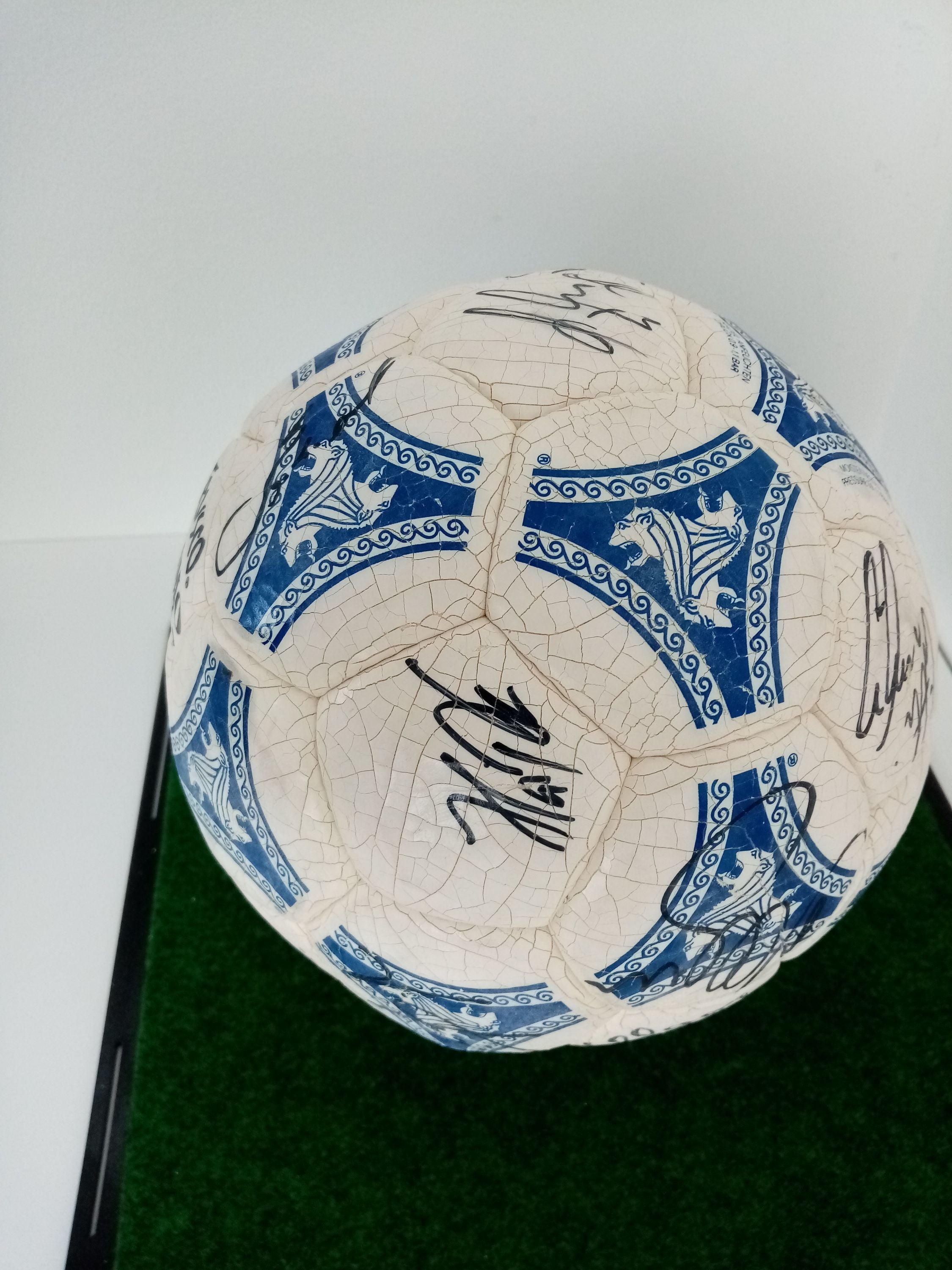 Football team signed World Cup 1990 in showcase dfb signature Germany Coa adidas