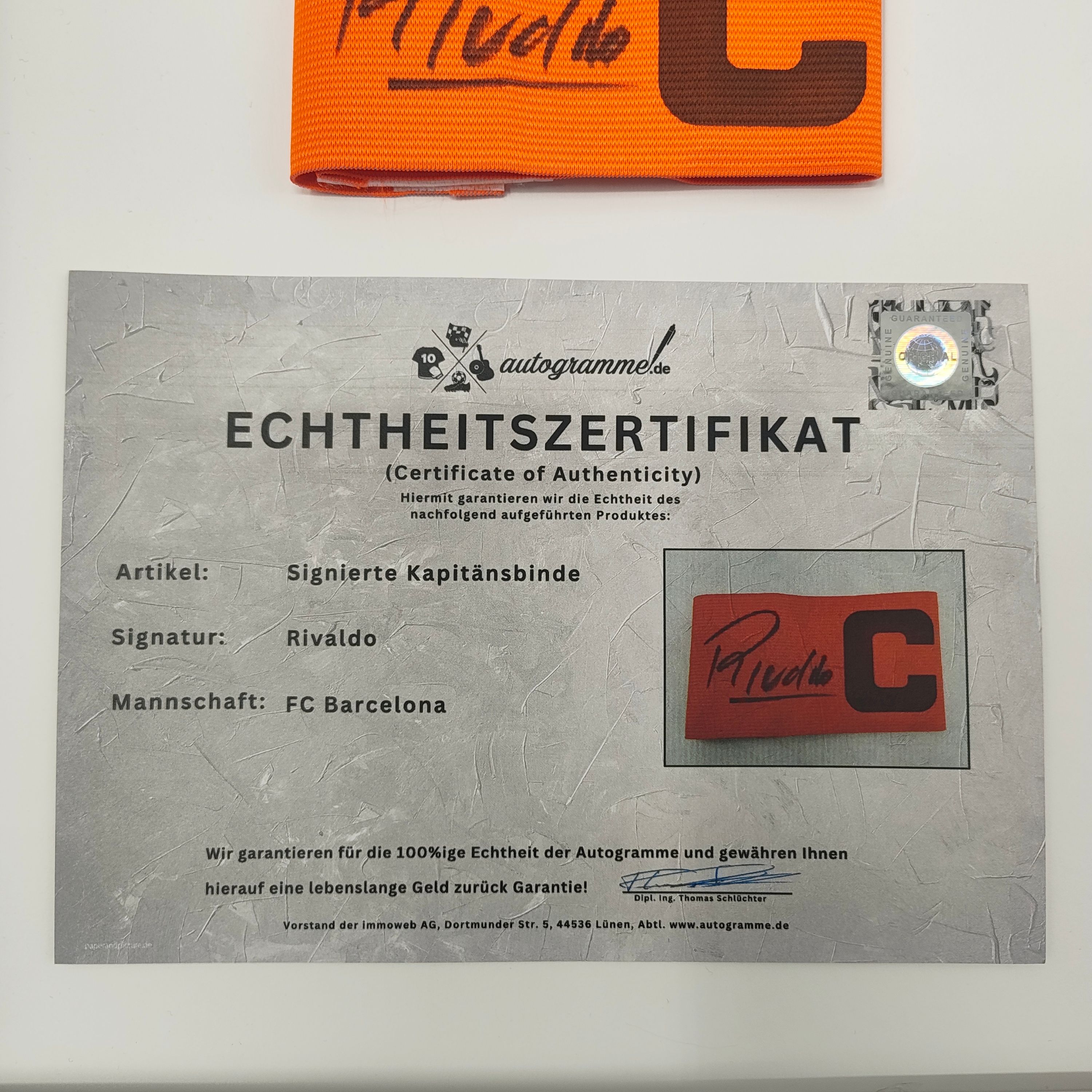 Kapitänsbinde Rivaldo signiert im Rahmen FC Barcelona Fußball Autogramm