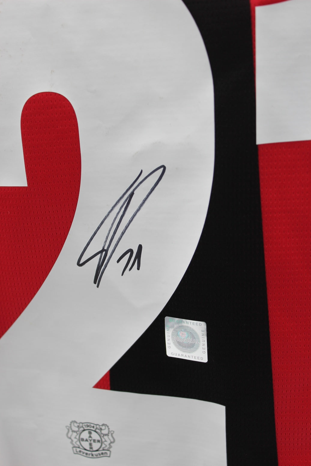 Bayer Leverkusen 26/27 Trikot Lucas Vazquez signiert New Balance COA Autogramm M