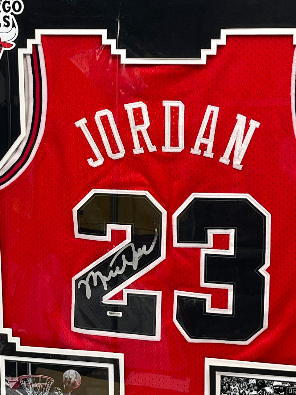 Chicago Bulls Jersey Michael Jordan signiert im Rahmen NBA Basketball COA