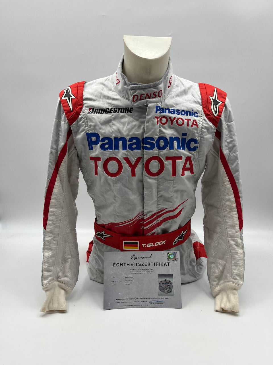 Rennoverall getragen von Timo Glock Formel 1 Toyota COA
