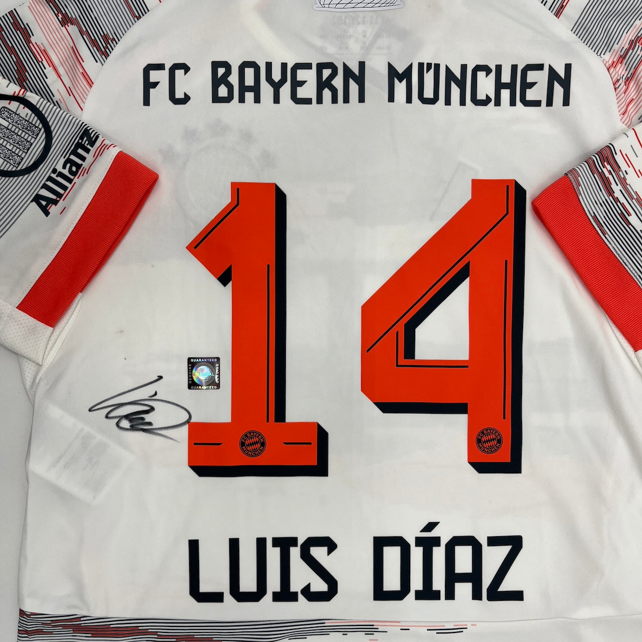 Bayern München Trikot Luis Diaz signiert im Rahmen COA Adidas 152