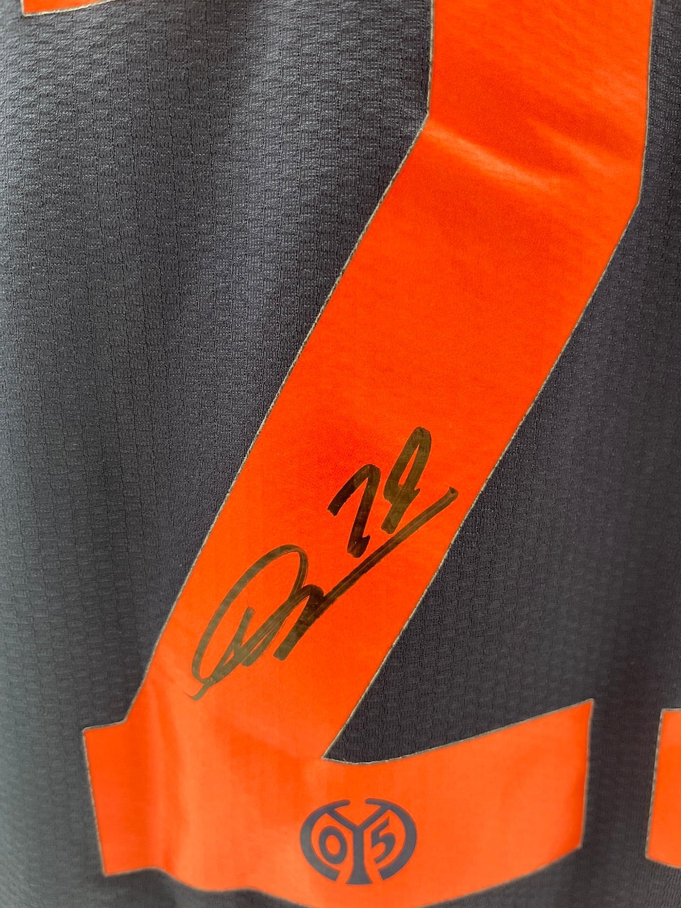 Matchworn Mainz Worn & Signed by Nikolas Veratschnig 19.01.2025