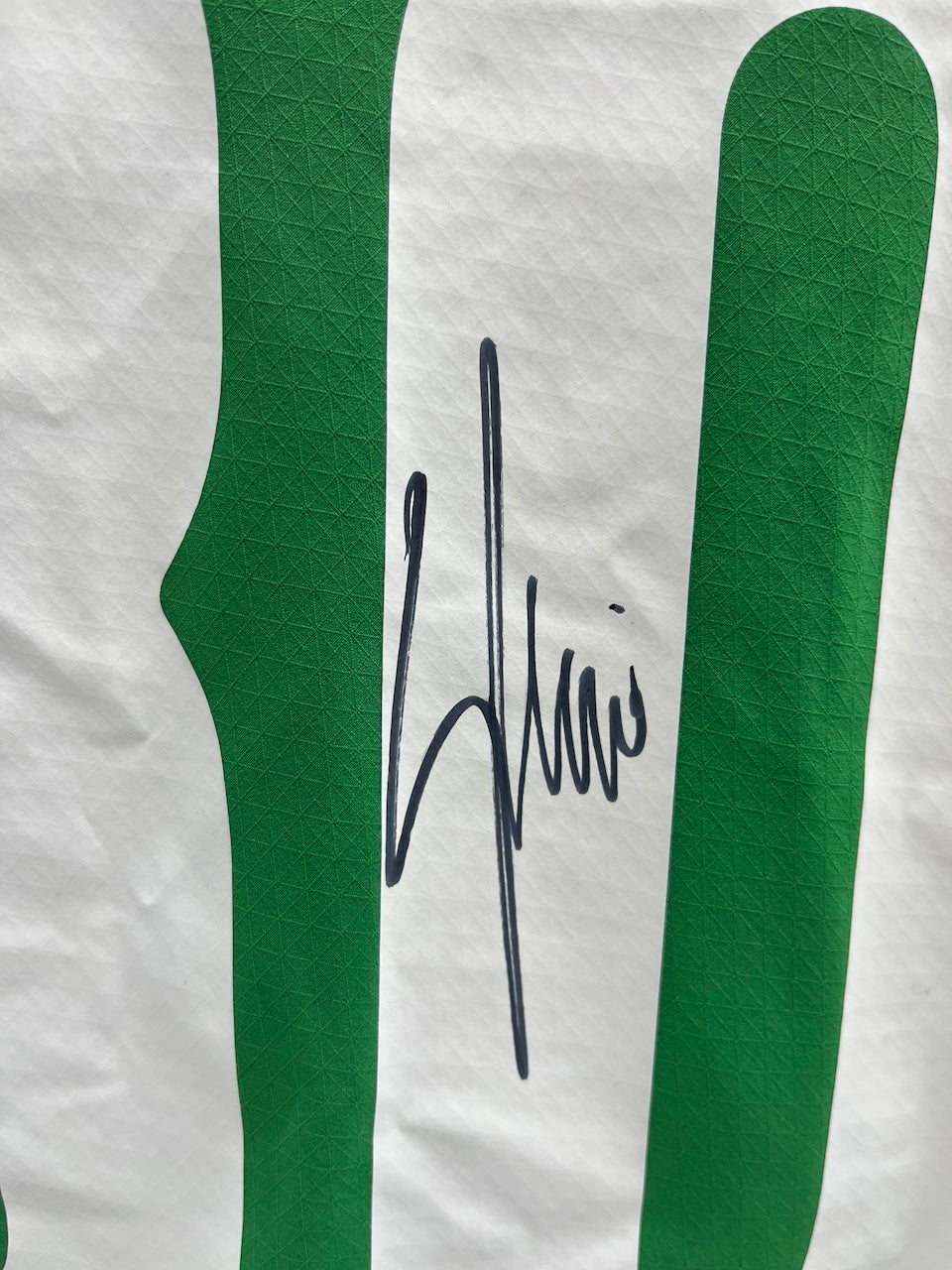 Matchworn Gladbach jersey carried & signed by Nico Elvedi 01.02.2025