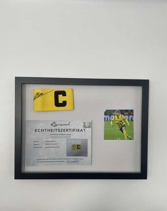 Kapitänsbinde Daniel Svensson signiert im Rahmen Borussia Dortmund Autogramm COA