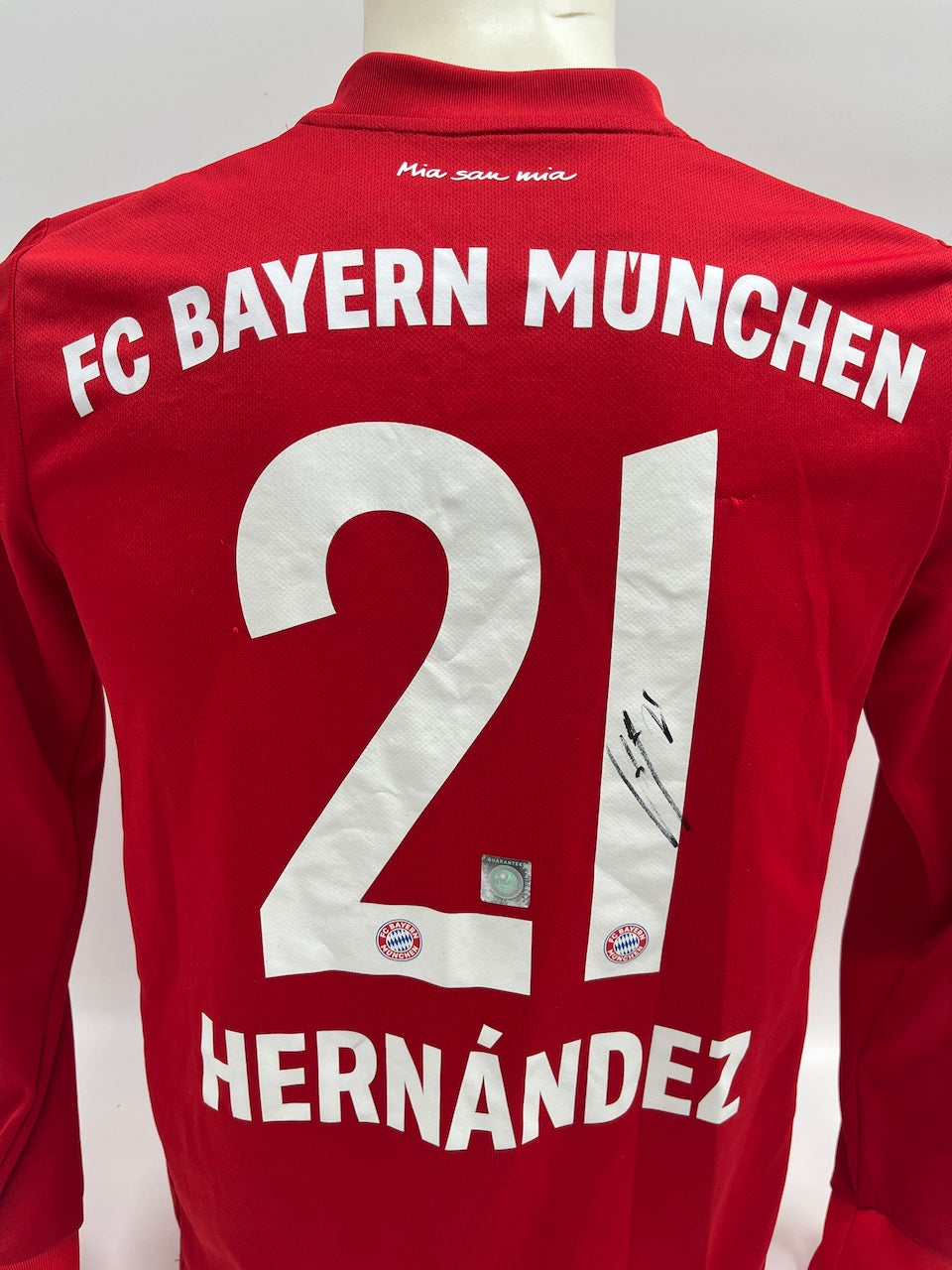 Bayern München Trikot Lucas Hernandez signiert Autogramm Adidas FCB 164