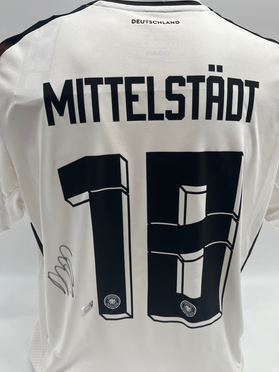 DFB jersey signed by Maximilian Mittelstädt, Germany DFB autograph COA L