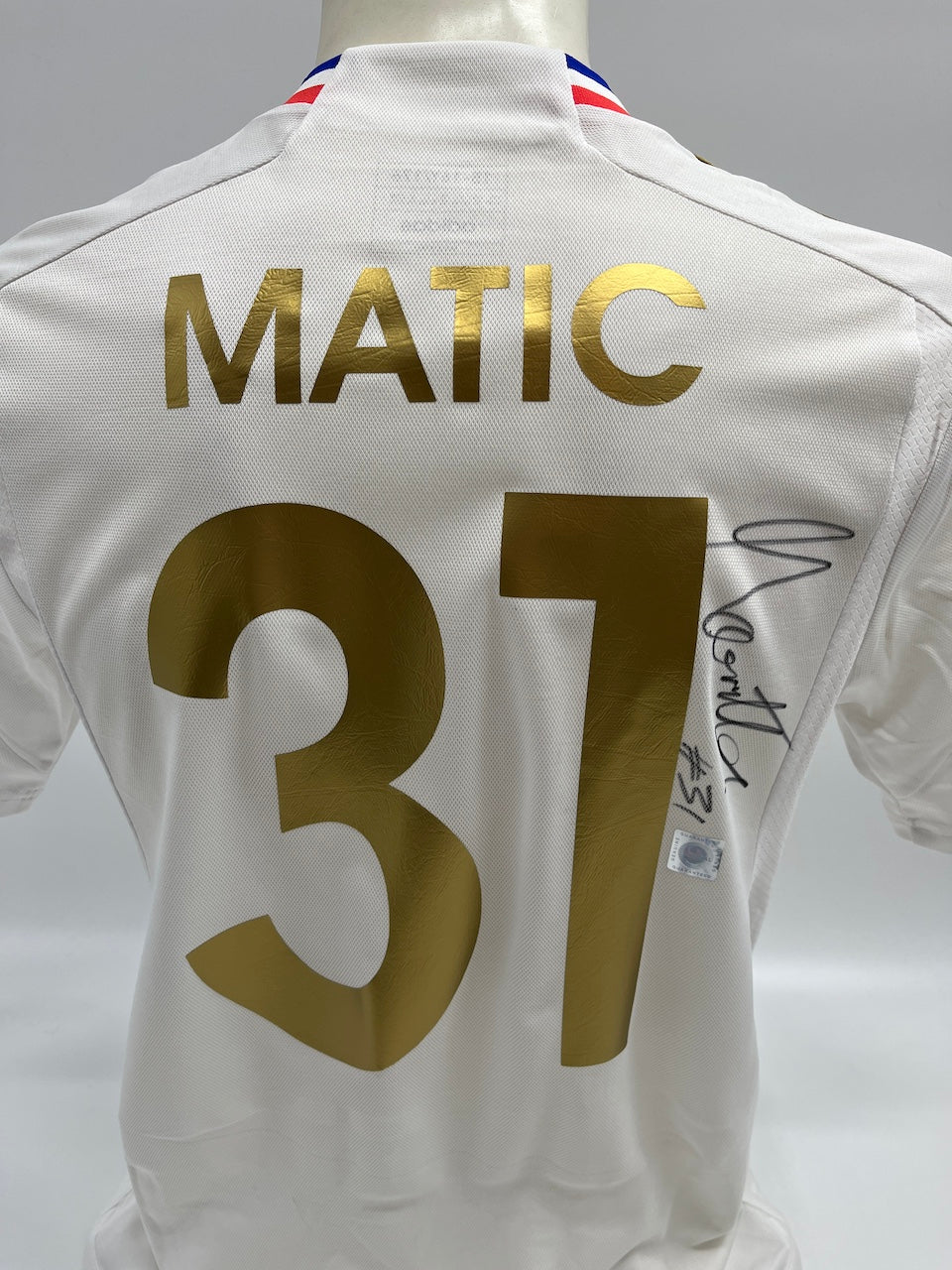 Olympique Lyon Trikot Nemanja Matic signiert Autogramm Fußball Adidas 176