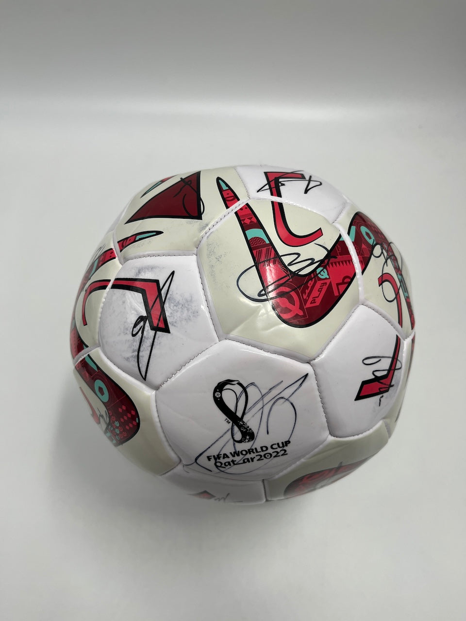 Fußball Teamsigniert WM 2022 in Vitrine DFB Autogramm COA Ball
