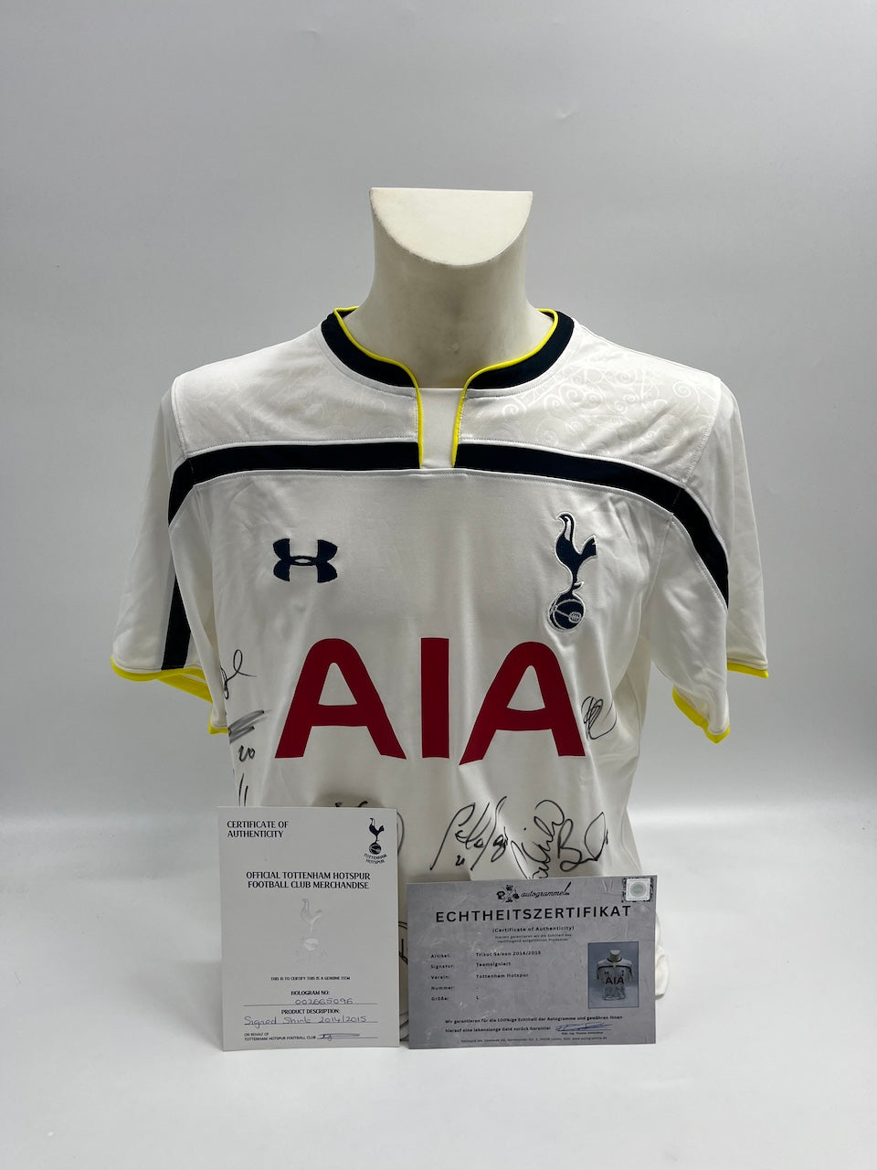 Tottenham Hotspur jersey 2014/2015 team signed football coa l