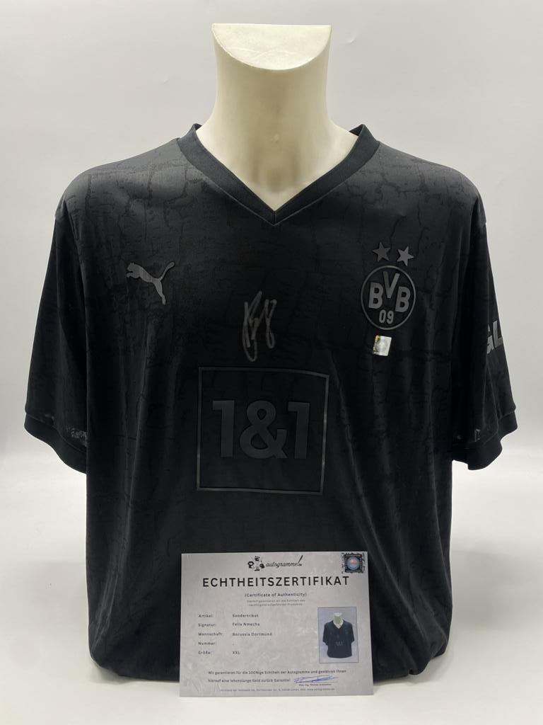 Camiseta de edición especial del Borussia Dortmund con la firma de Felix Nmecha. Marca Puma BVB XXL.