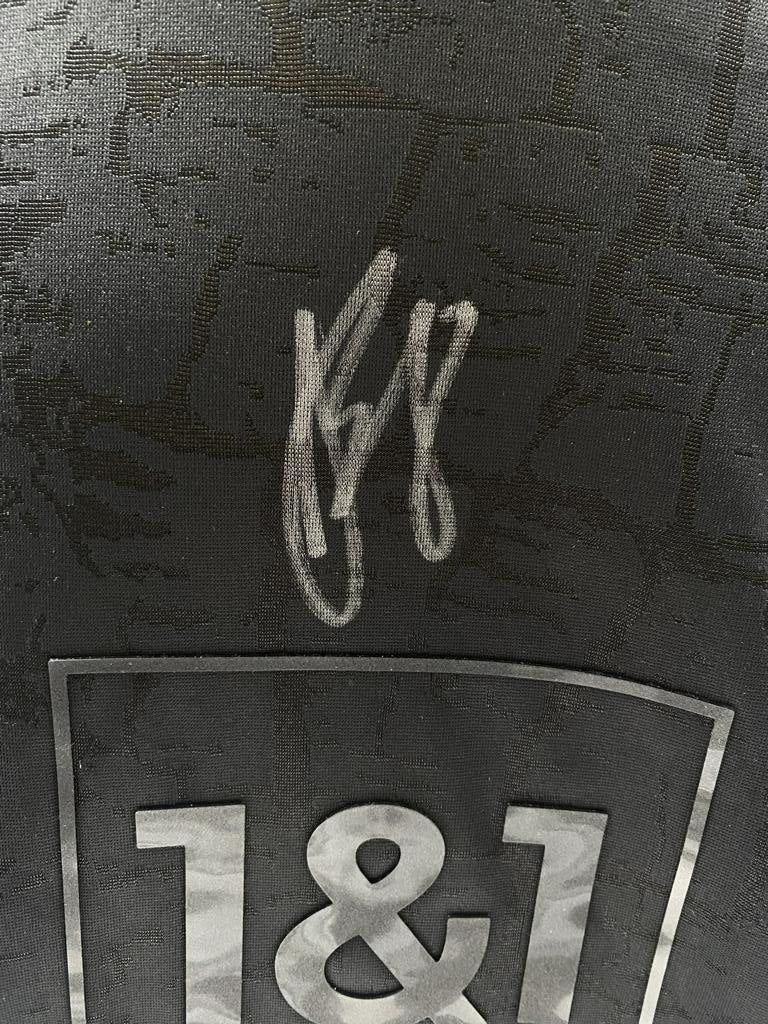 Camiseta de edición especial del Borussia Dortmund con la firma de Felix Nmecha. Marca Puma BVB XXL.