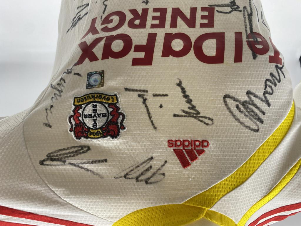 Bayer Leverkusen Trikot Saison 2009/2010/2011 Teamsigniert Autogramm COA Adidas 152