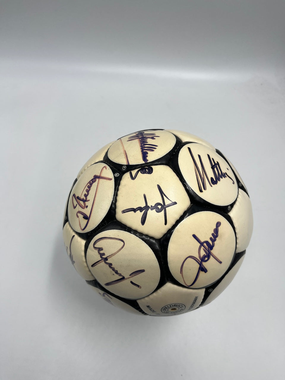 FC Bayern München Fußball Teamsigniert 1986/1987 Autogramme Derbystar FCB