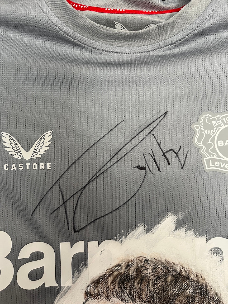 Leverkusen Shirt Portrait Florian Wirtz handgemalt und signiert Castore 158