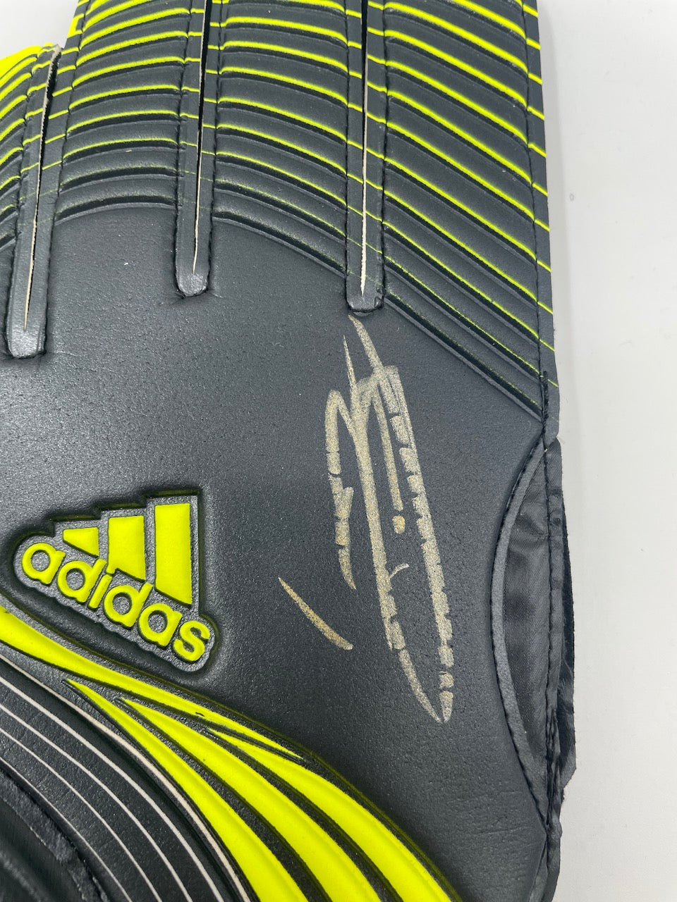 Torwarthandschuh Koen Casteels signiert Autogramm Wolfsburg Neu COA