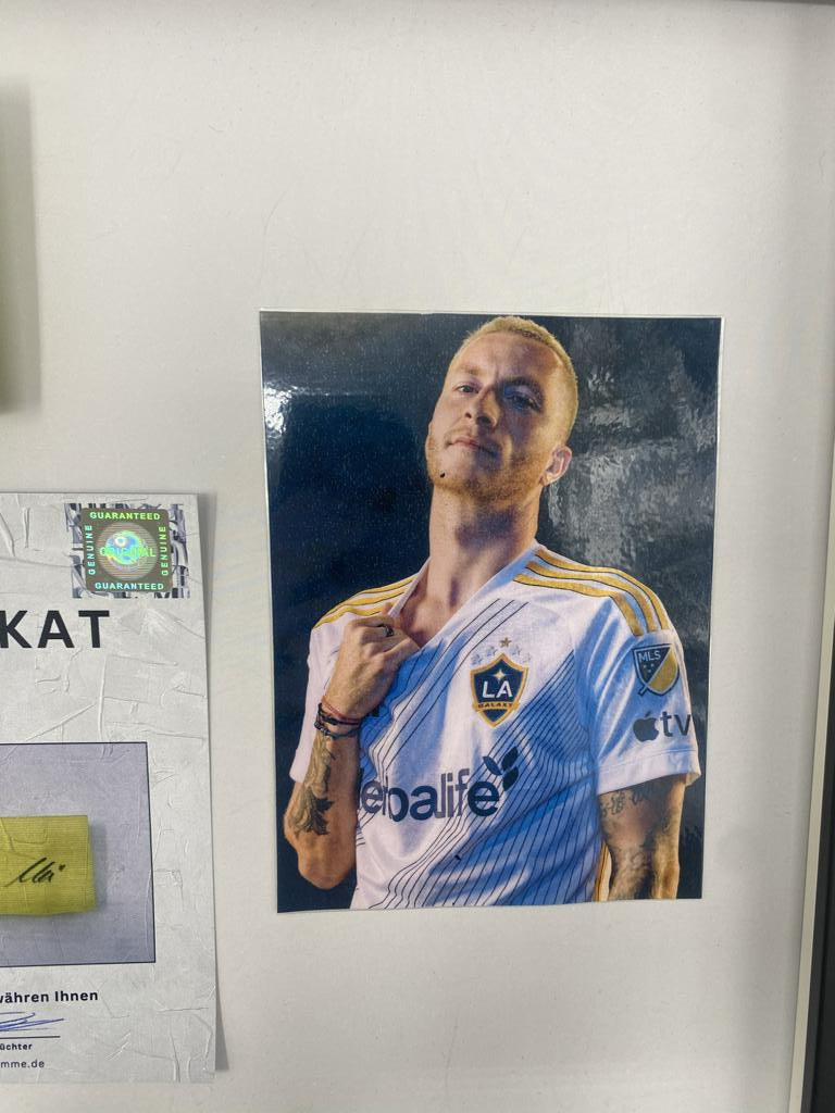 Kapitänsbinde Marco Reus signiert im Rahmen LA Galaxy Autogramm COA