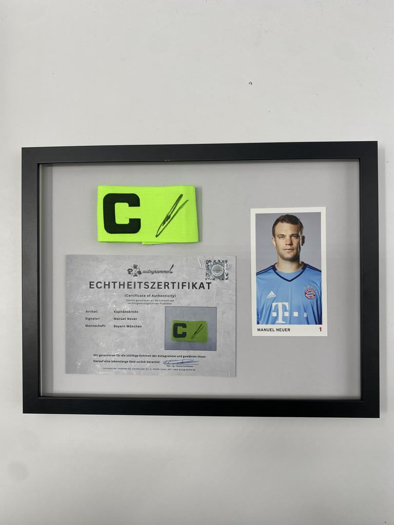 Captain's armband signed by Manuel Neuer as part of a Bayern Munich football autograph