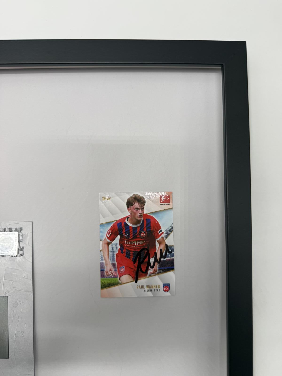 Kapitänsbinde Paul Wanner signiert im Rahmen Fc Heidenheim Autogramm