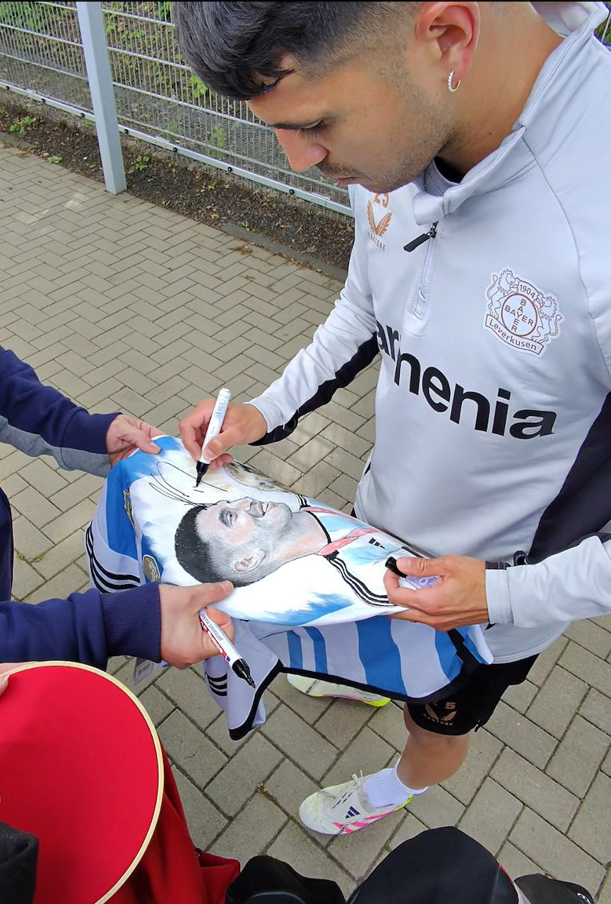 Argentinien Trikot Portrait Exequiel Palacios handgemalt und signiert M