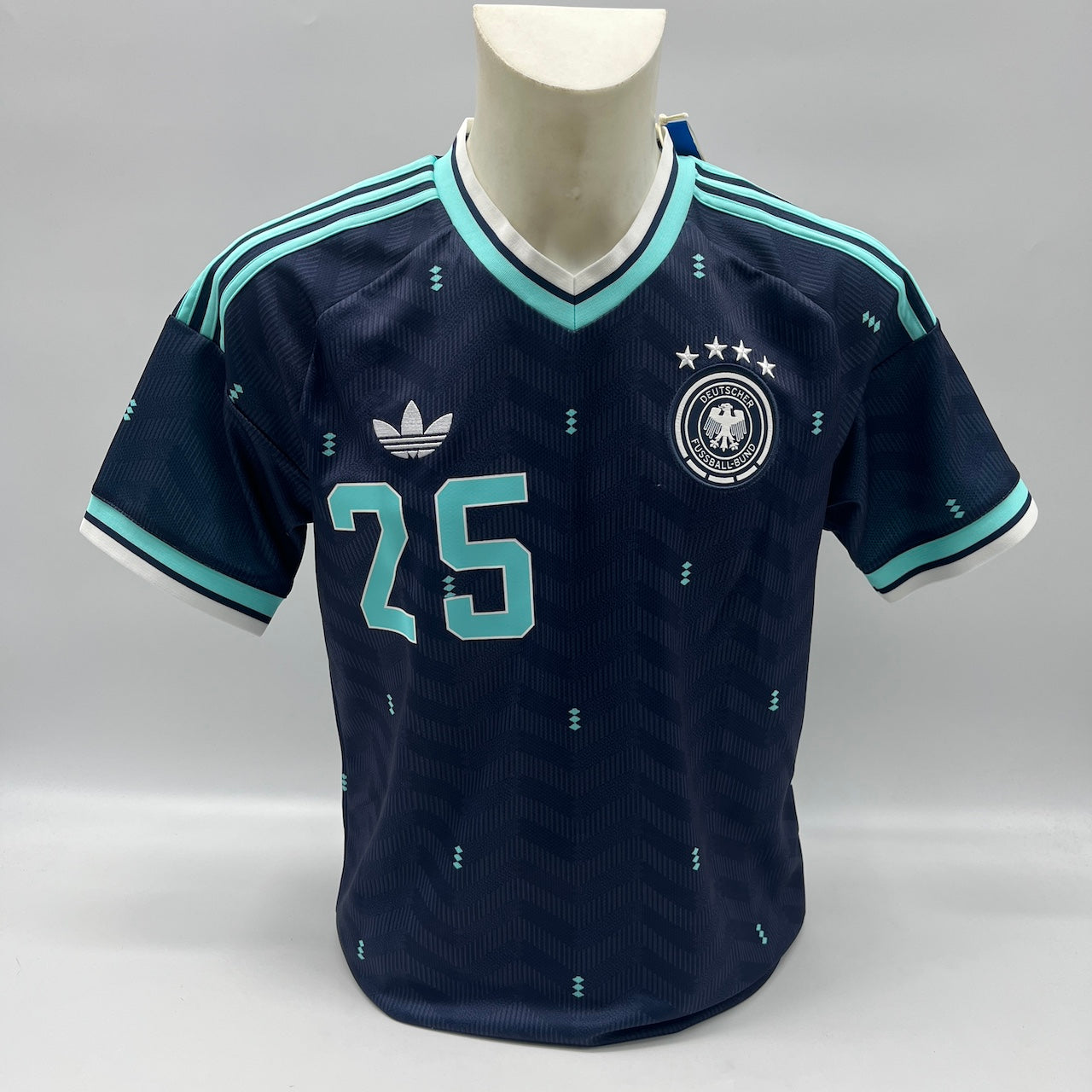 DFB Trikot WM 2026 Lennart Karl signiert Autogramm Adidas COA M