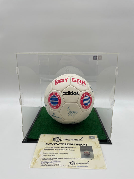 FC Bayern Fußball Teamsigniert 1994/1995 Unterschrift Autogramm Adidas Ball
