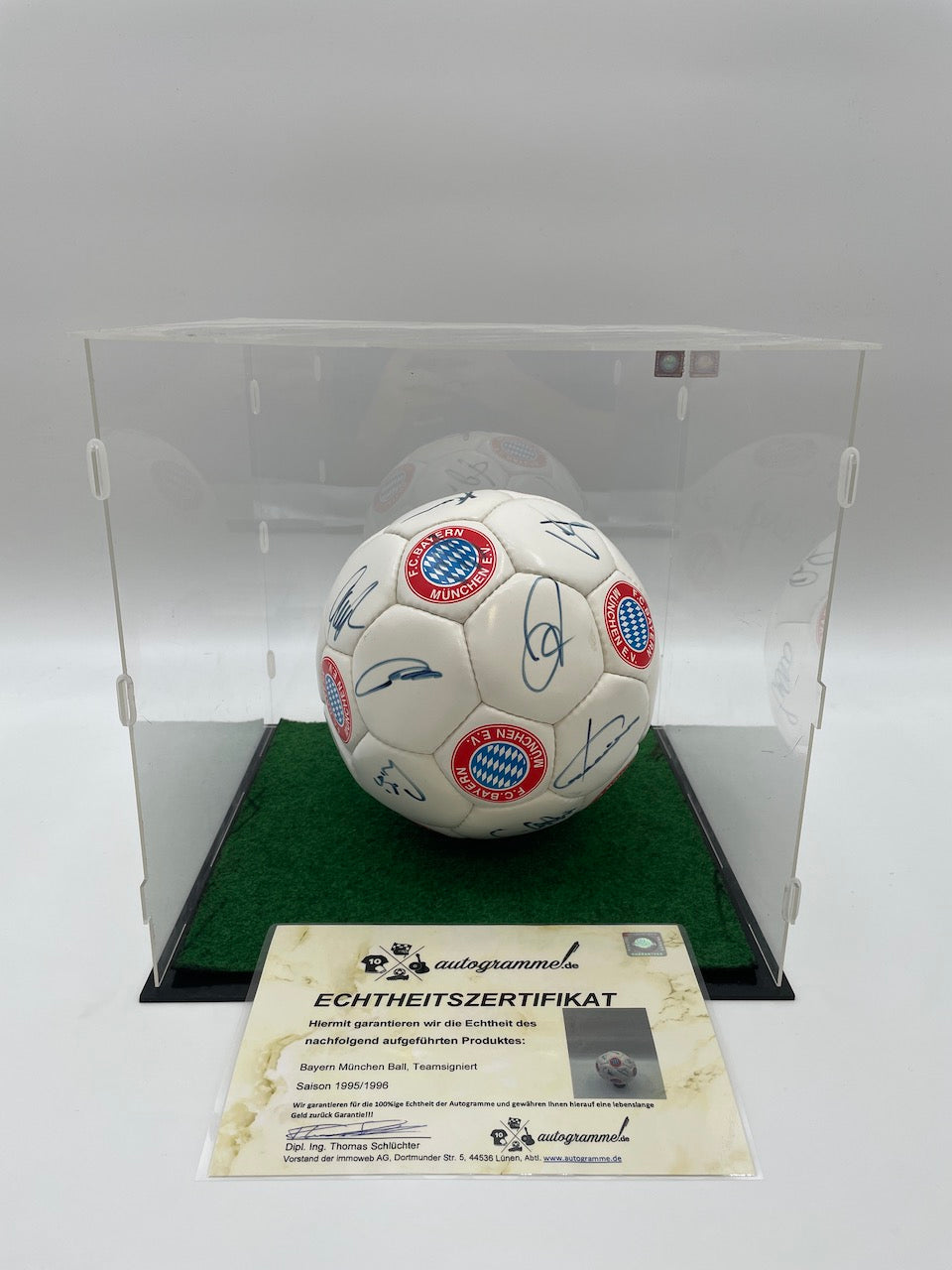 FC Bayern Fußball Teamsigniert 1995/1996 Unterschrift Autogramm Adidas Ball