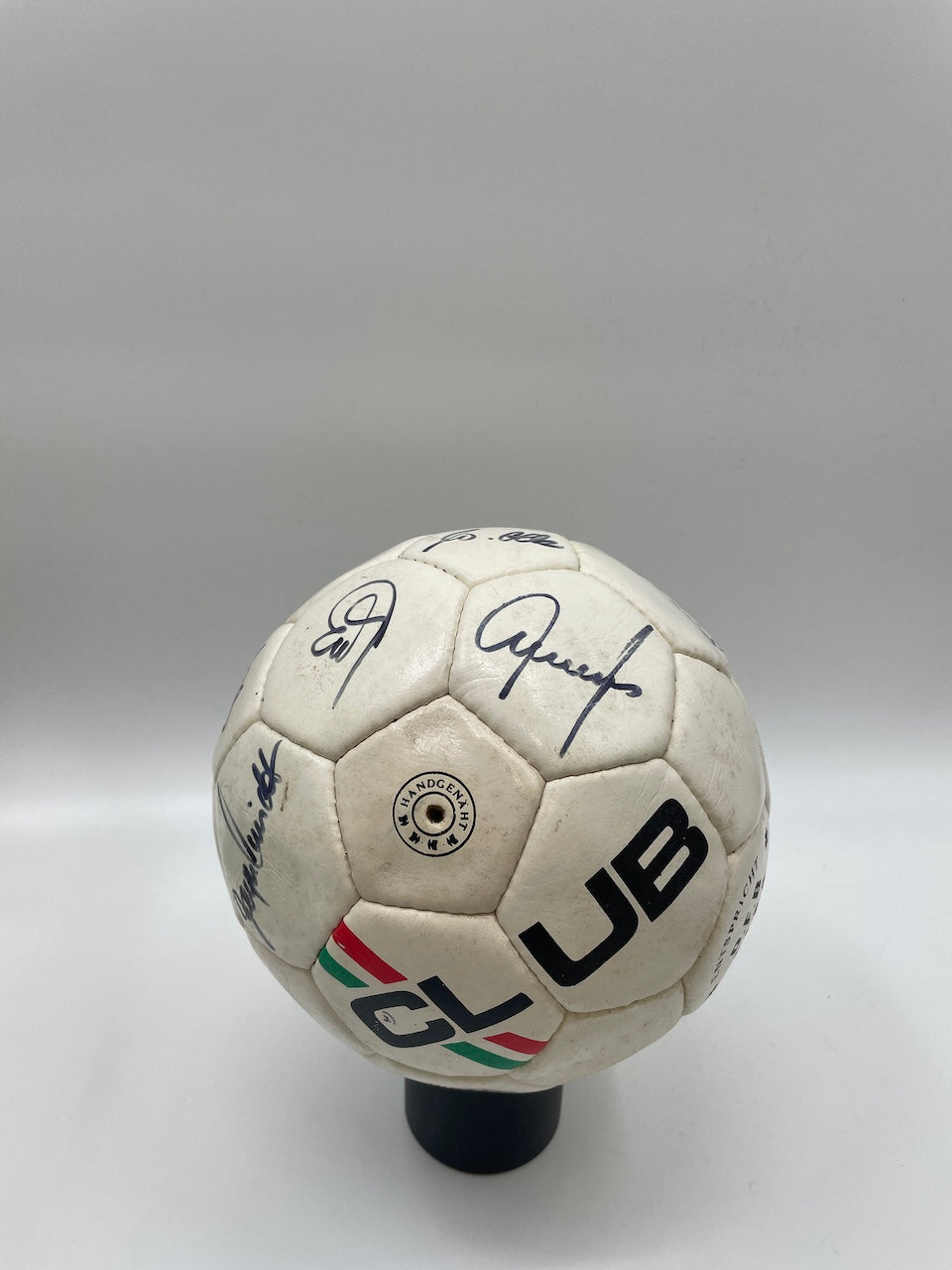 FC Bayern Fußball Teamsigniert 1987/1988 Unterschrift Autogramm Club Ball