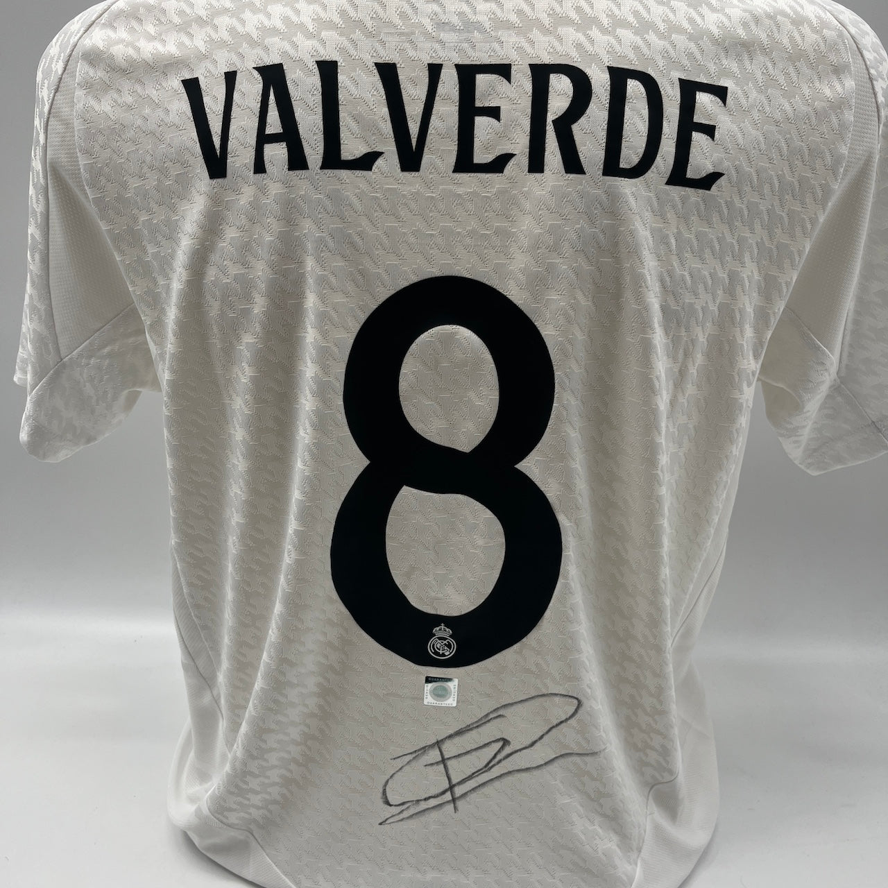 Real Madrid Authentic-Trikot Federico Valverde signiert Autogramm Adidas COA L