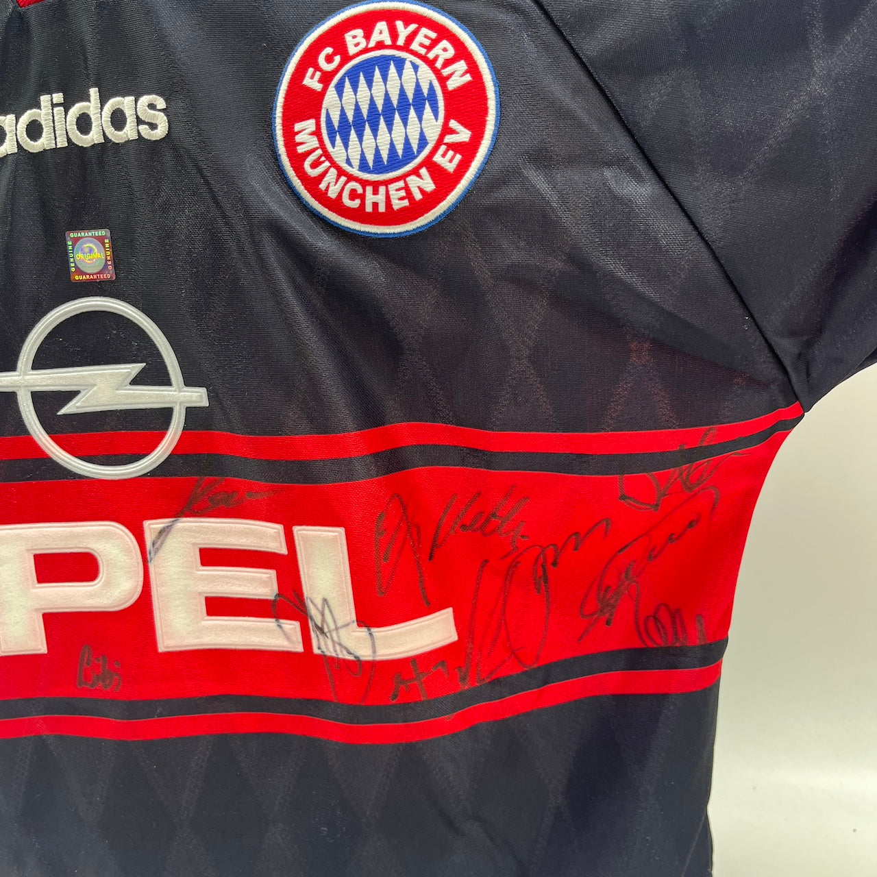 Bayern München Trikot 1998/1999 Teamsigniert Bundesliga weiß COA Adidas L