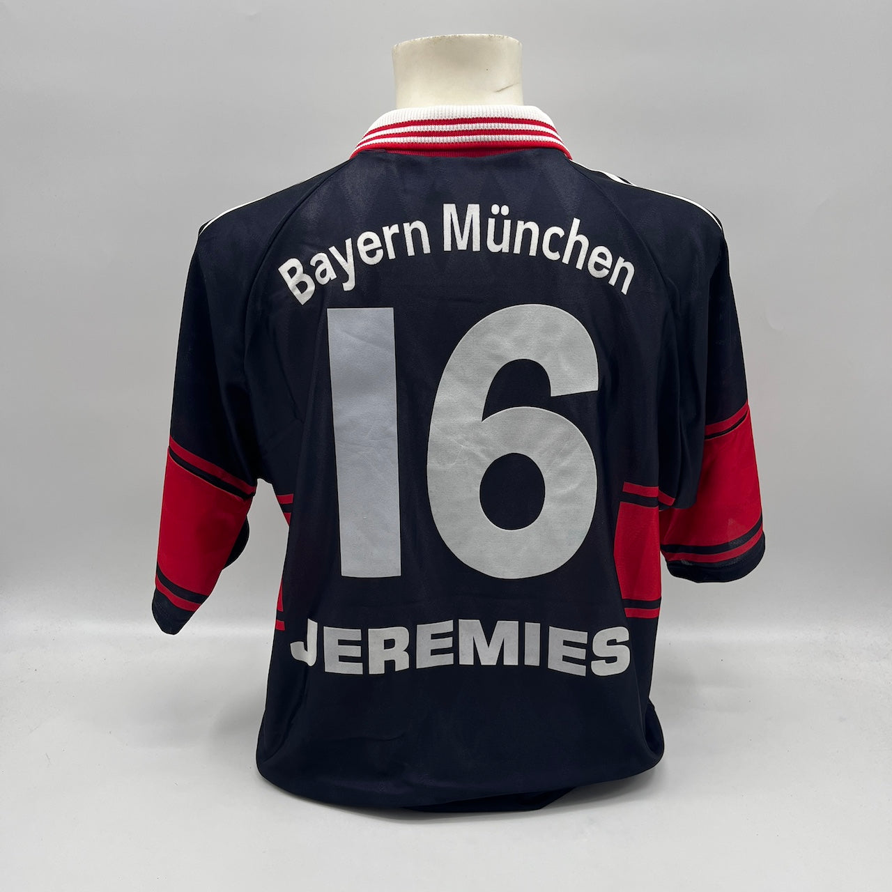 Bayern München Trikot 1998/1999 Teamsigniert Bundesliga weiß COA Adidas L