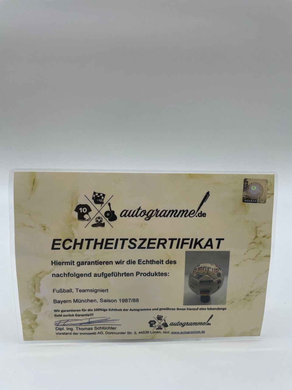 FC Bayern Fußball Teamsigniert 1987/1988 Unterschrift Autogramm Eurocup Ball