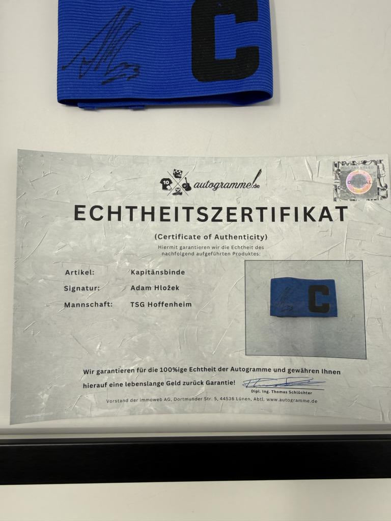 Kapitänsbinde Adam Hložek signiert im Rahmen TSG 1899 Hoffenheim COA Fußball