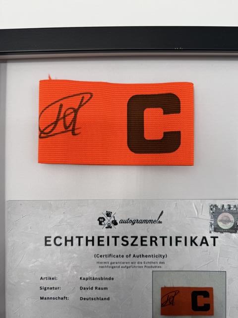 Kapitänsbinde David Raum signiert im Rahmen DFB Fußball Autogramm neu