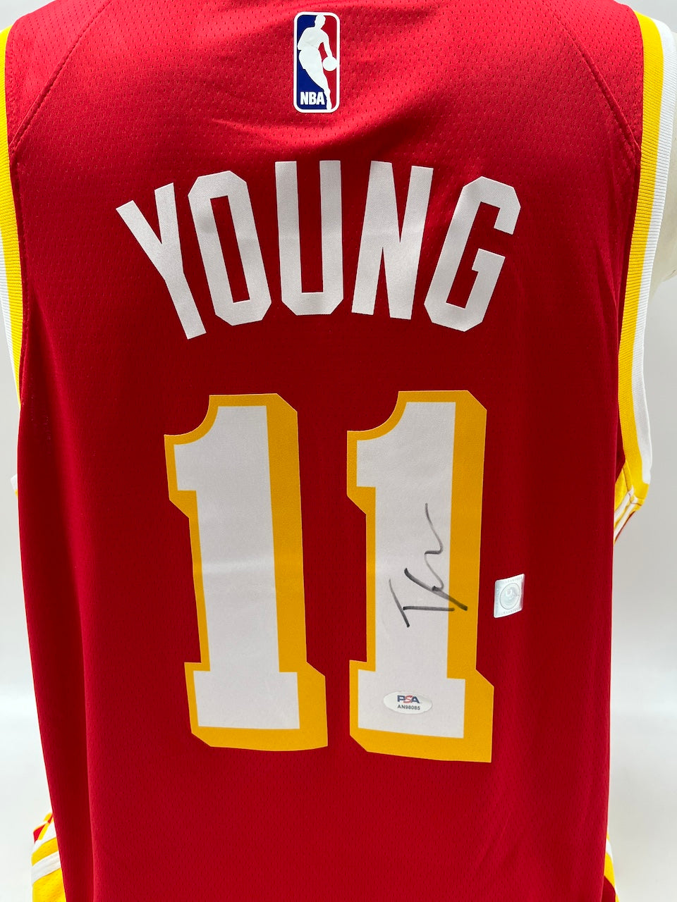 Atlanta Hawks Jersey Trae Young signiert NBA Basketball COA L