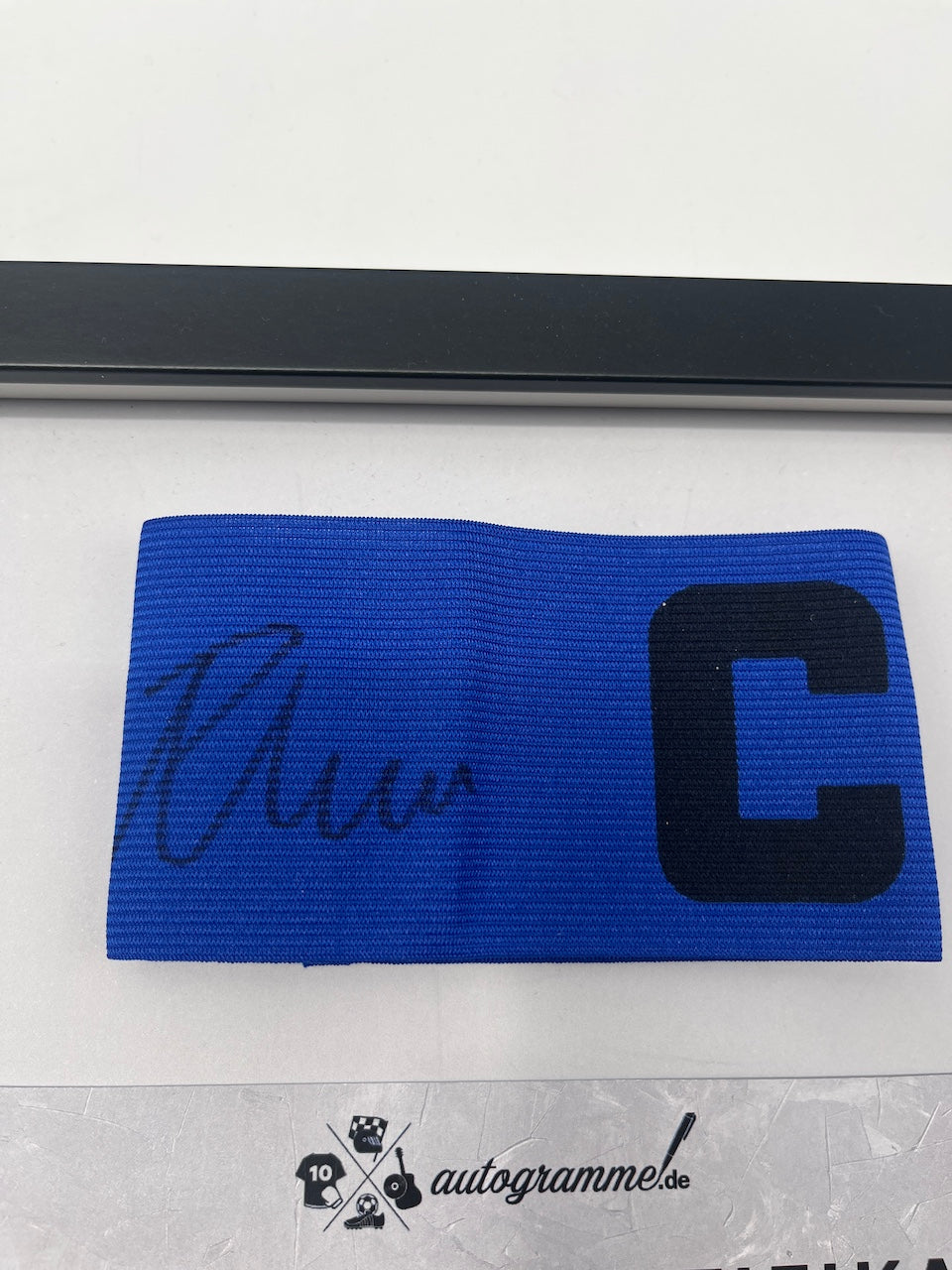 Captain's armband signed by Paul Wanner in a frame Heidenheim Autograph COA