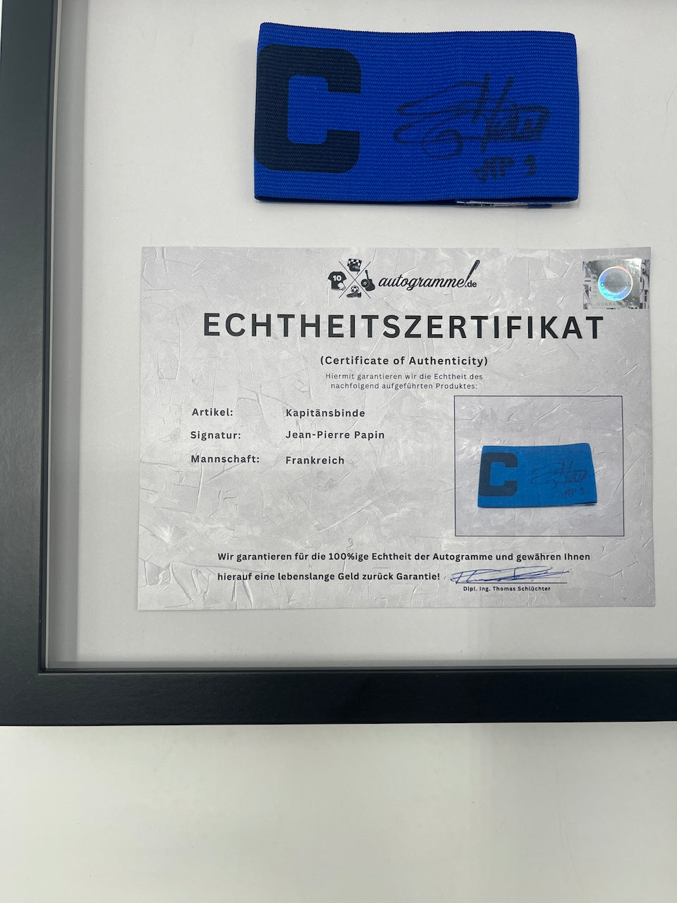 Kapitänsbinde Jean-Pierre Papin signiert im Rahmen Frankreich Autogramm COA