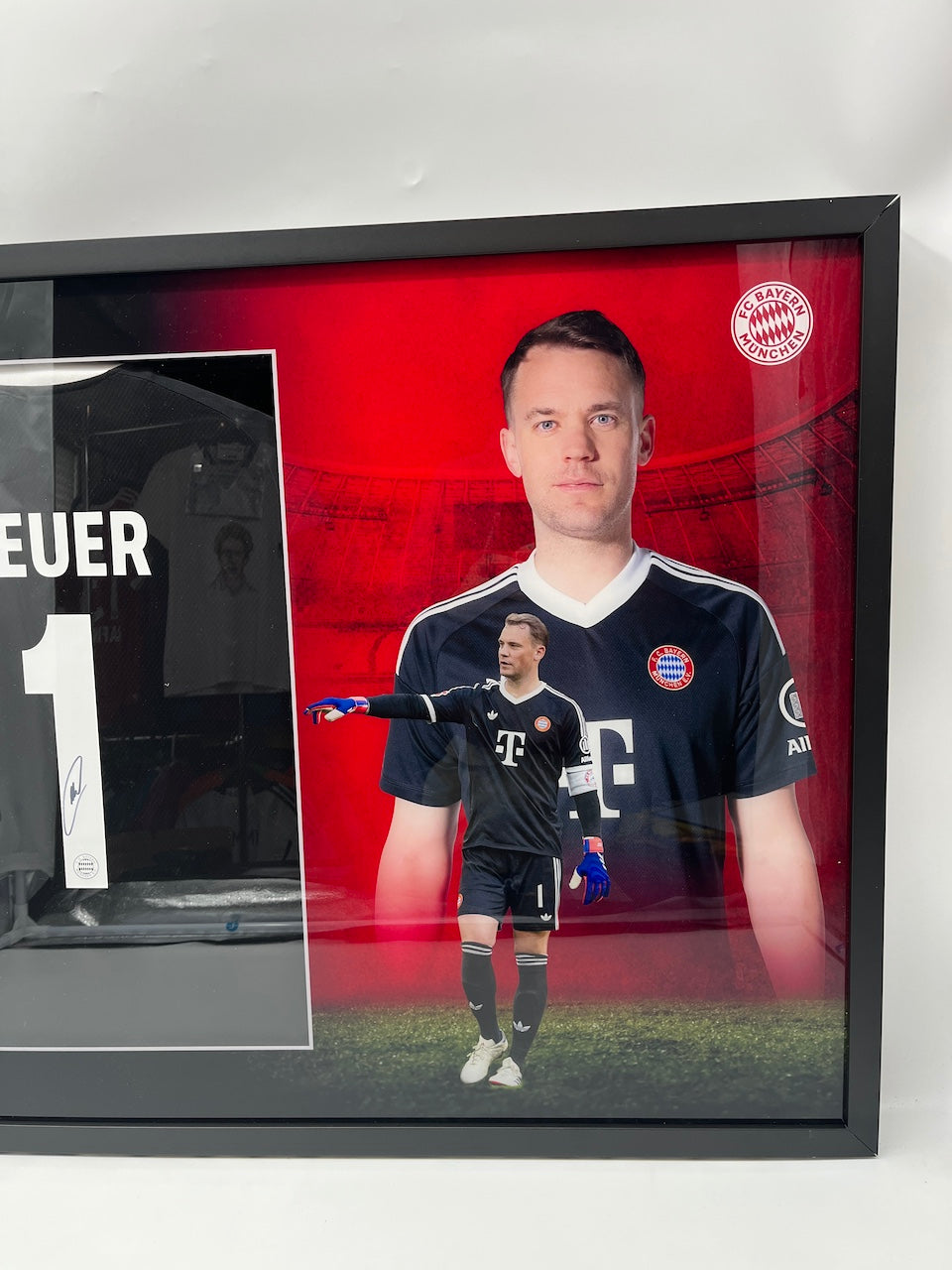 Bayern München Trikot Manuel Neuer signiert im Rahmen COA neu Adidas