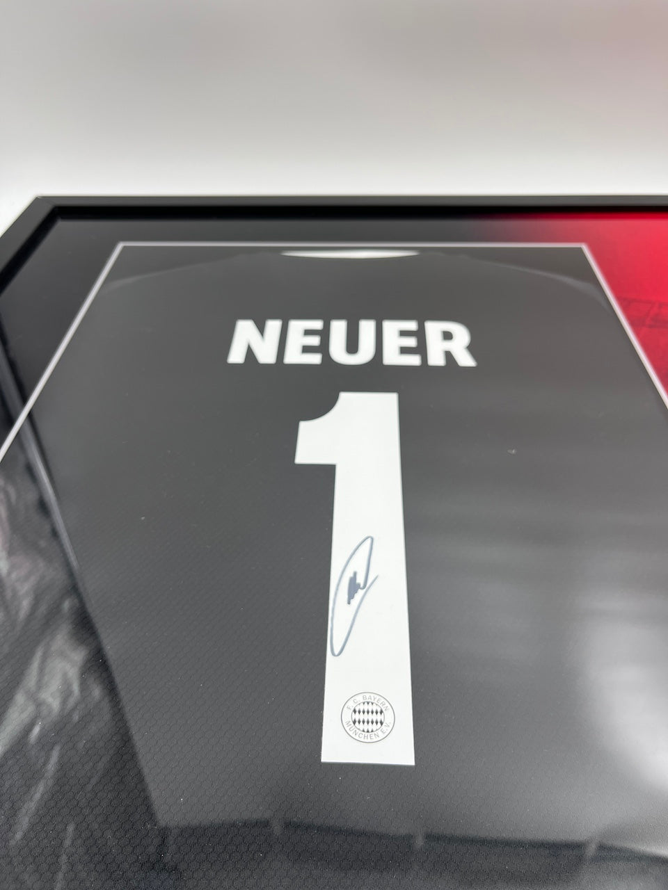 Bayern München Trikot Manuel Neuer signiert im Rahmen COA neu Adidas